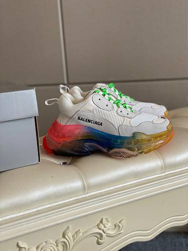 Picture of Balenciaga Shoes Women _SKUfw103189411fw